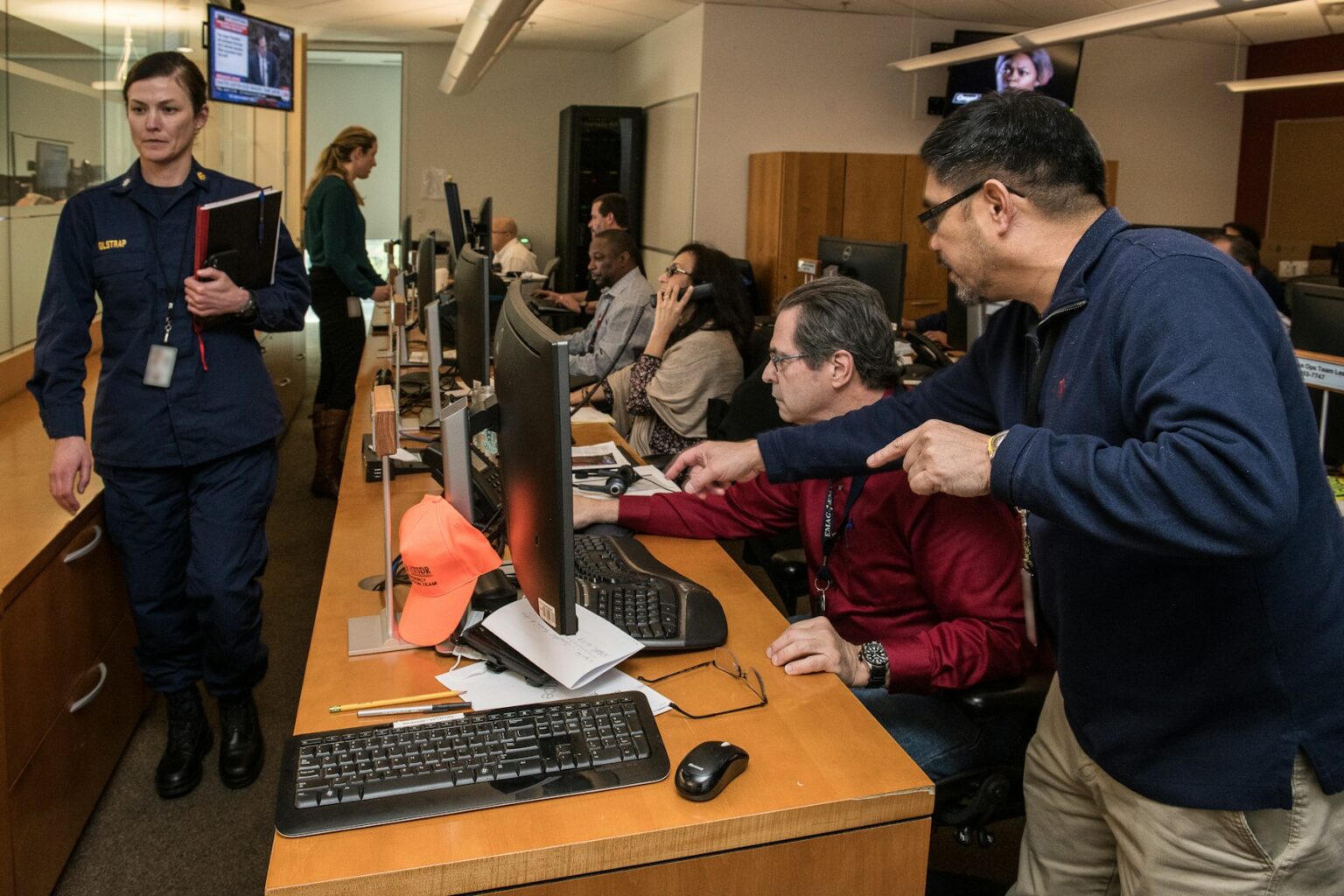 Team coordinating in an operations center